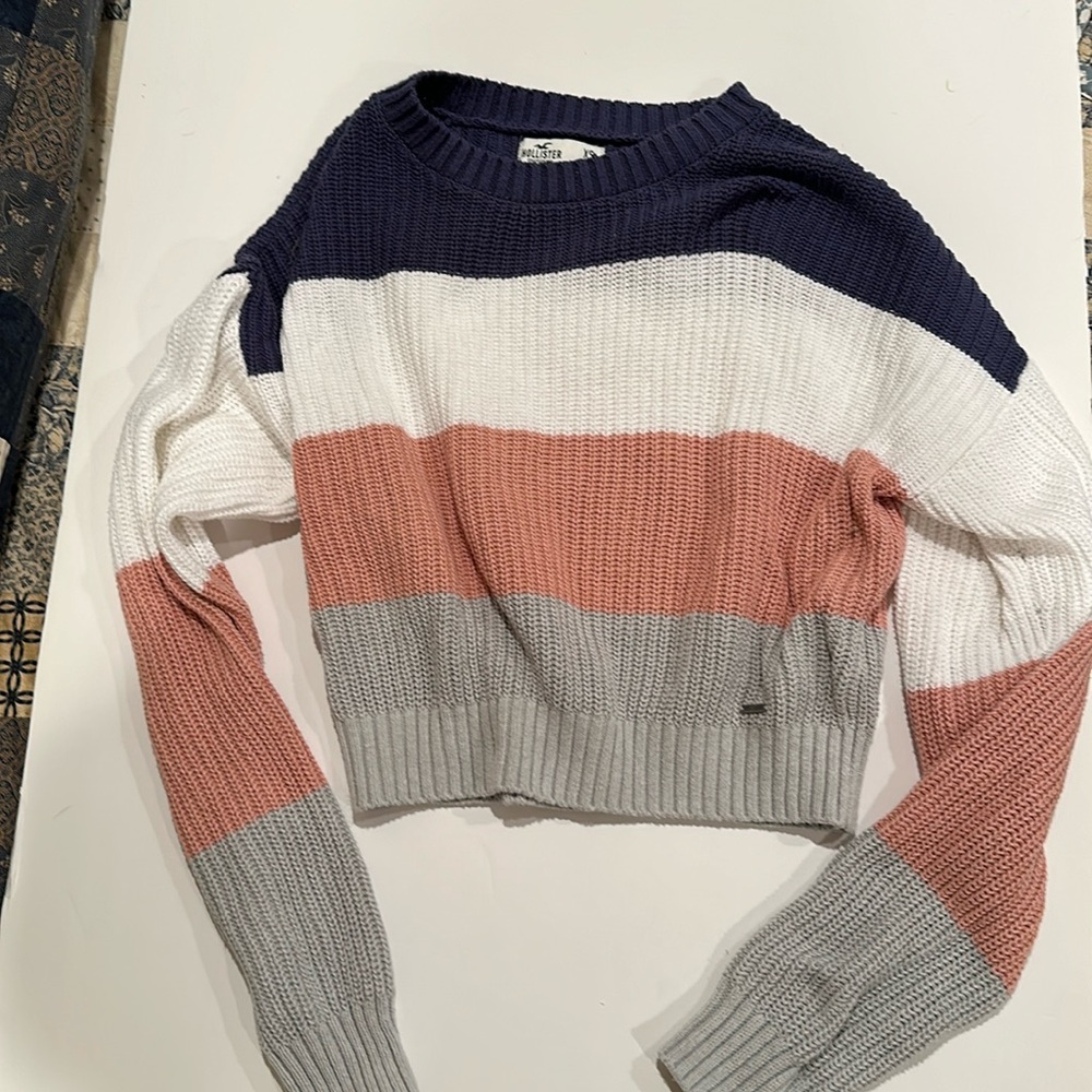 Hollister crop sweater